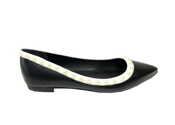 Black/White Pointed Flat Shoe Raphaella Booz
